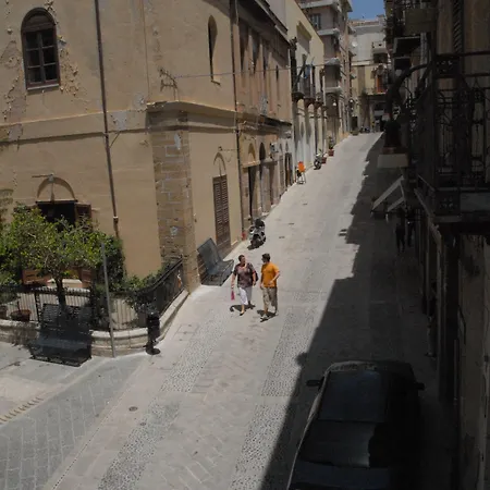 Garibaldi Relais Bed & Breakfast