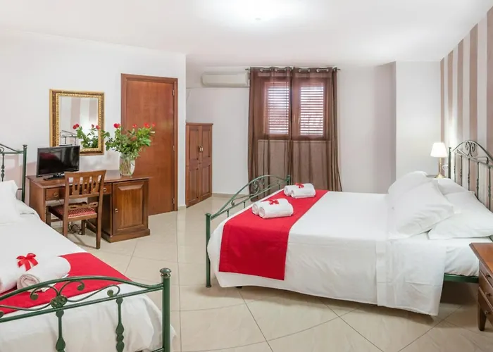 فندق مبيت وإفطار Garibaldi Relais 4*