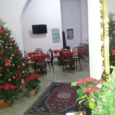 Garibaldi Relais 4* שאקה
