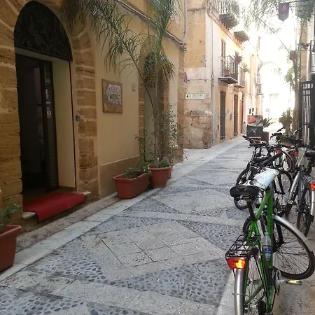 Garibaldi Relais Bed & Breakfast Sciacca