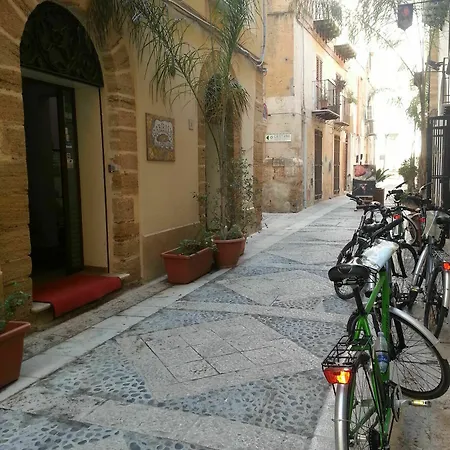 לינה וארוחת בוקר Garibaldi Relais