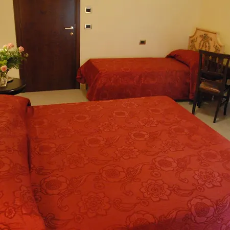 Bed & Breakfast Garibaldi Relais 3*