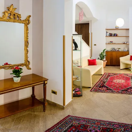 Garibaldi Relais Oda ve Kahvaltı