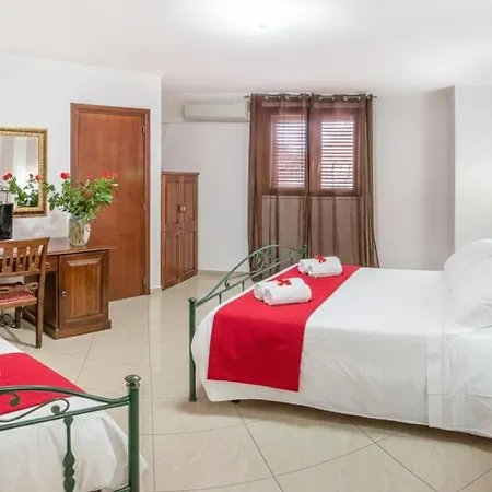 Oda ve Kahvaltı Garibaldi Relais 4*