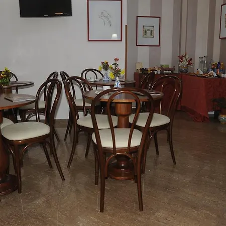 Garibaldi Relais Oda ve Kahvaltı