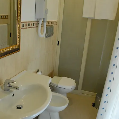 Garibaldi Relais Bed & Breakfast 3*